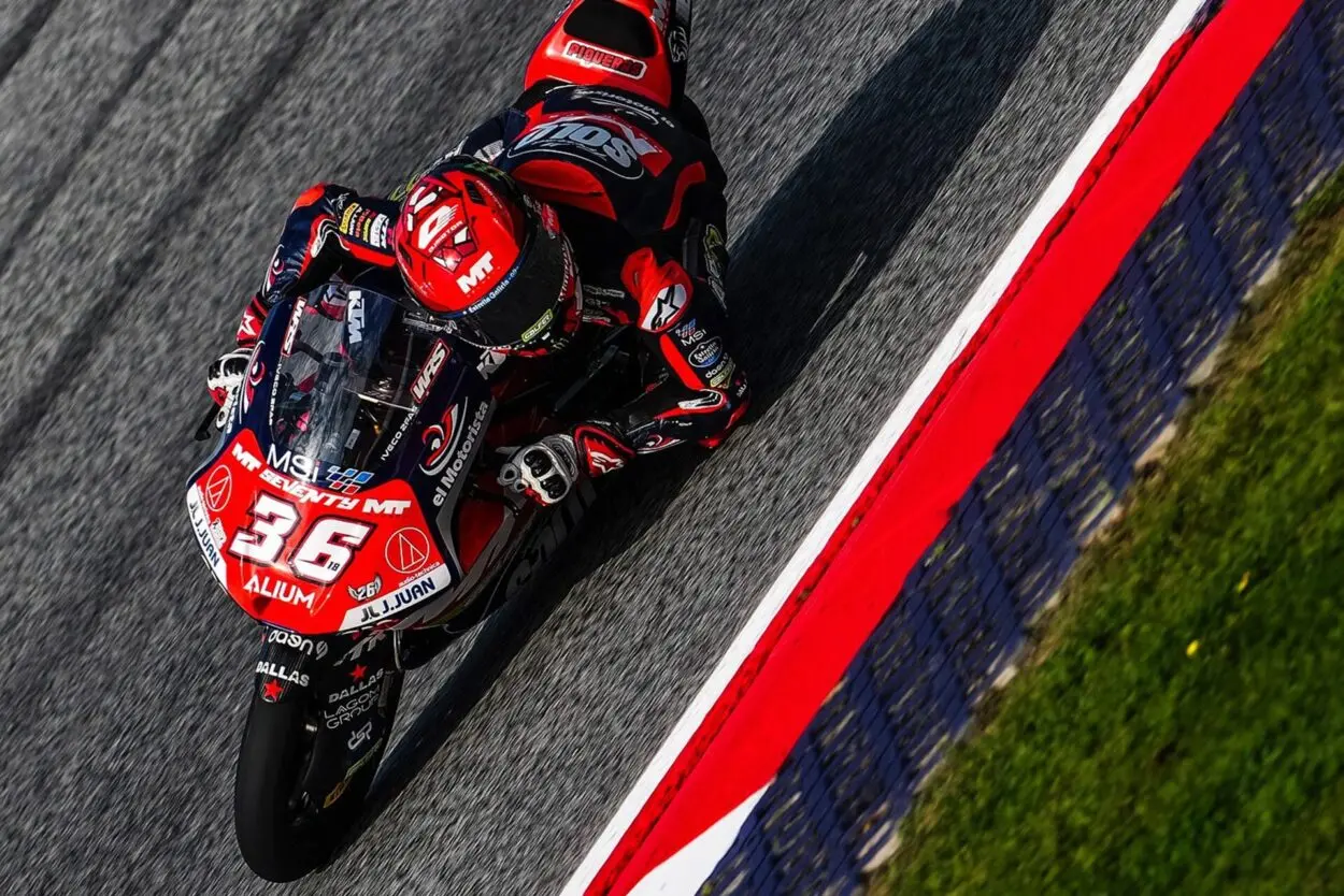 Moto3 | GP Austria 2025, Gara: terza vittoria stagionale per Ángel Piqueras, doppietta MSi