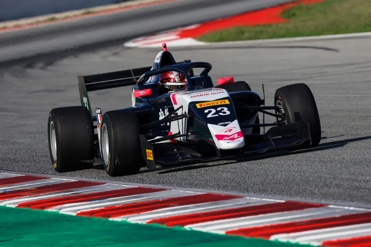 Formula Regional Europe | Catalunya 2025: Enzo Deligny si aggiudica la terza vittoria stagionale in Gara 2