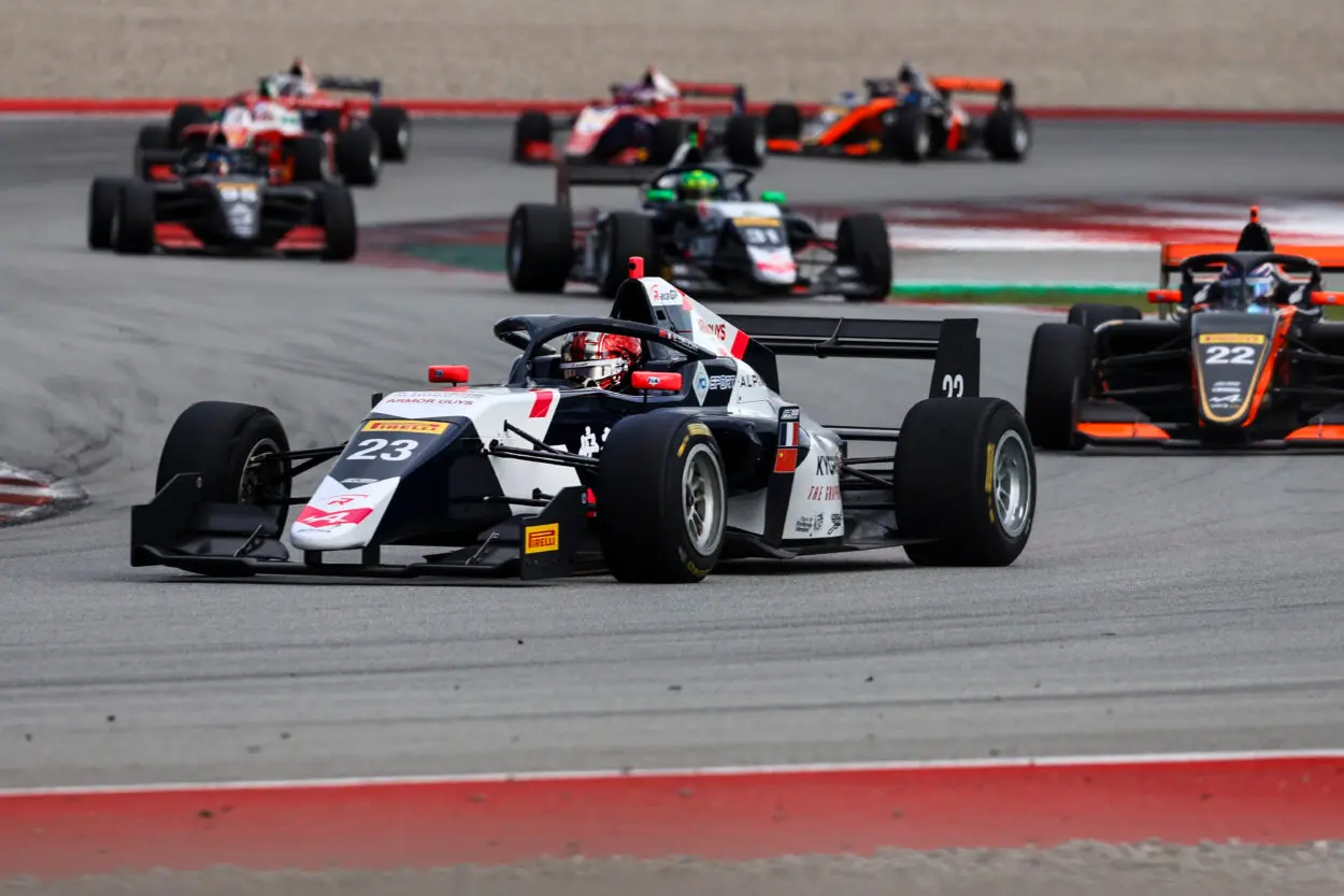 Formula Regional Europe | Cinque piloti penalizzati dopo la bandiera a scacchi in Gara 2 a Catalunya