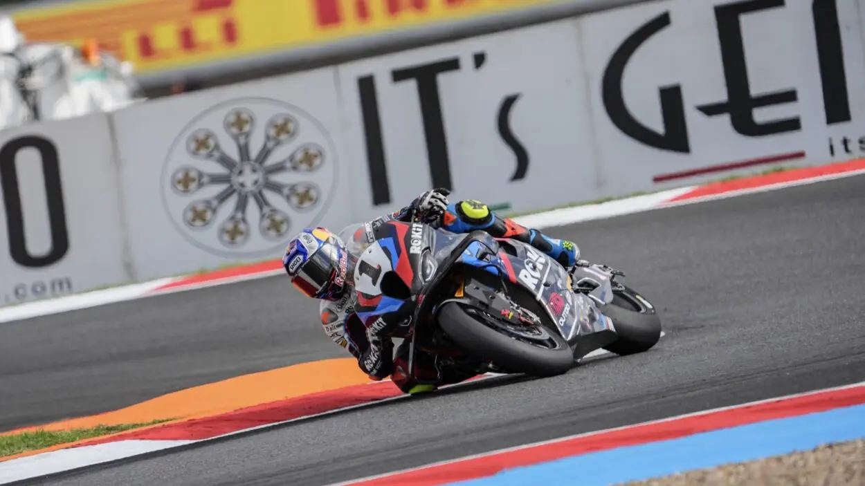 SBK | Round Francia 2025, FP1: Razgatlıoğlu il più veloce della sessione, Bulega 3°