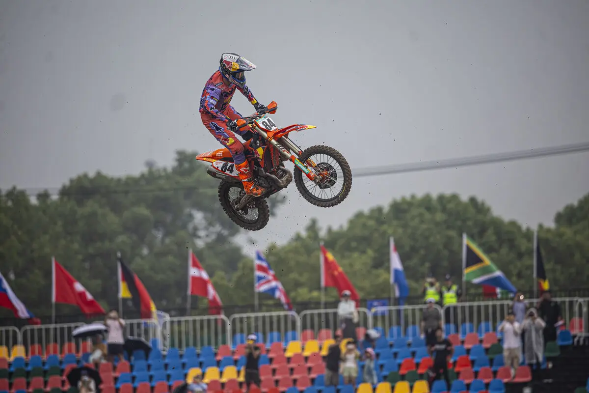 MXGP | GP Cina 2025: nuova doppietta per Herlings, Febvre ad un passo dal traguardo finale