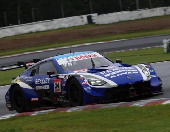 Super GT | Sugo 300km 2025: Kondo Racing vince con la #24 grazie ad un sorpasso all’ultimo giro e dopo una bandiera rossa