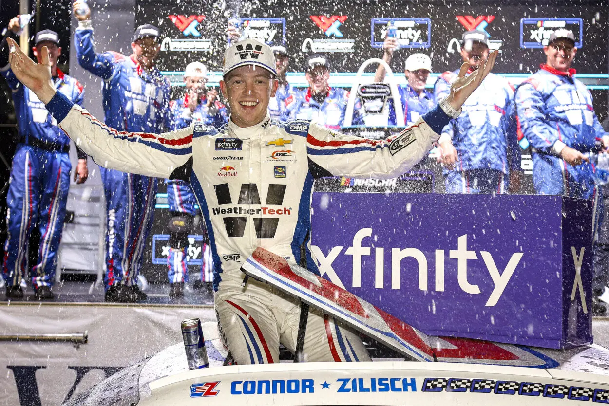 NASCAR | Xfinity Series, Gateway 2025: Connor Zilisch vince e scrive la storia anche a St.Louis