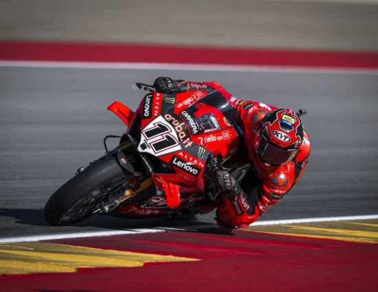 SBK | Round Aragona 2025, Superpole: Nicolò Bulega infrange il record del tracciato. Sua la pole position in Gara 1