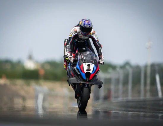 SBK | Round Francia 2025, Gara 2: Toprak Razgatlıoğlu mette a segno la propria quarta tripletta consecutiva