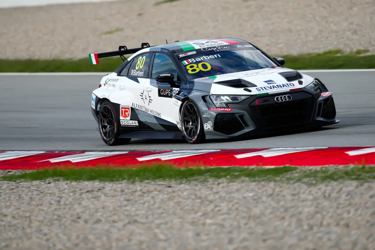 TCR Europe | Barcellona 2025, Barberi: “In Gara 1 ho giocato un grande jolly schivando l’incidente. Penso di aver fatto una buona prima stagione nell’Europeo, mi è mancata la qualifica”