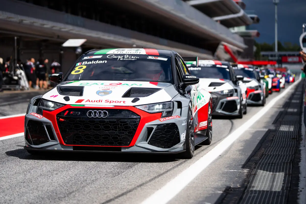 TCR Europe | Barcellona 2025, Penalità Gara 1: Baldan arretrato, perde la P6. Gené sale in P9 e guadagna due punti