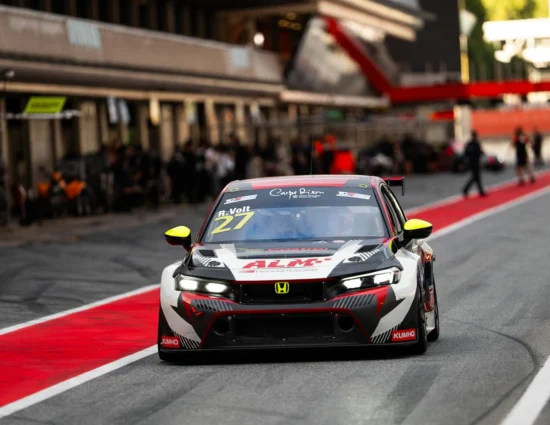 TCR Europe | Barcellona 2025, Penalità Gara 2: Volt squalificato, Brickley resta campione ma a pari punti con Teddy Clairet