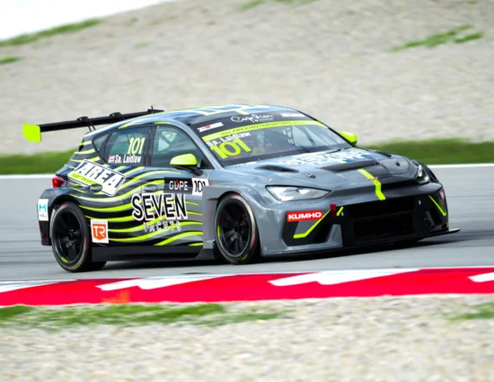 TCR Europe | Barcellona 2025, Sam Laidlaw: “Abbiamo fatto esperienza con un livello di piloti più alto rispetto allo UK. Qui devi fare in modo che ogni momento conti”