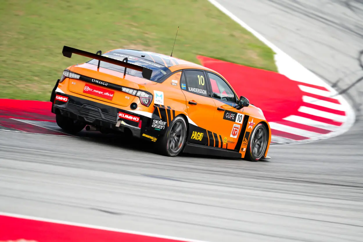 TCR Europe | Barcellona 2025, Andersson: “Avevo il passo per poter lottare per il podio. Anno un po’ sfortunato, ma abbiamo imparato tanto”