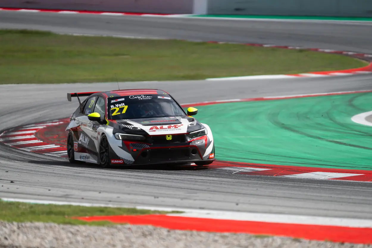 TCR Europe | Barcellona 2025, Qualifiche: Seconda pole stagionale per Ruben Volt. Gené 5°, Butti fuori dal Q1