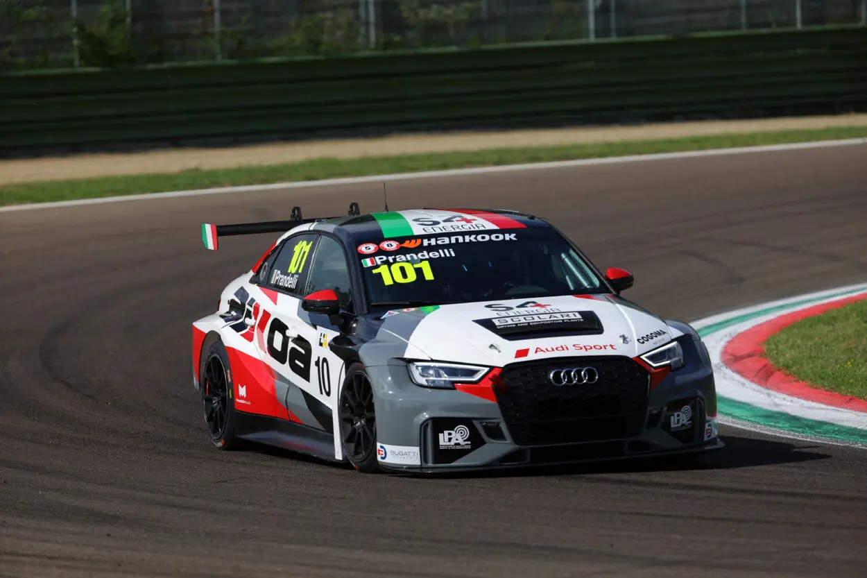 TCR Europe | Giacomo Prandelli dal DSG al debutto internazionale a Barcellona con Aikoa Racing