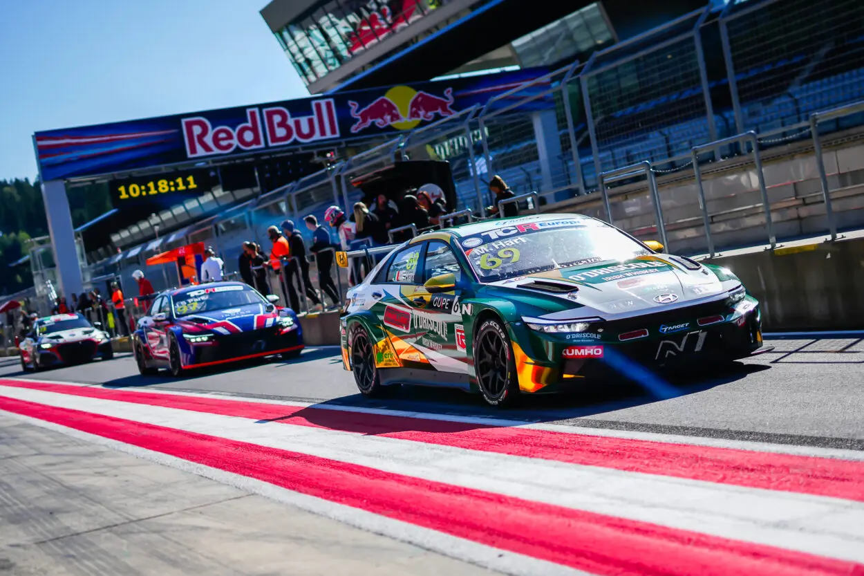 TCR Europe | Red Bull Ring 2025, Hart: “Non avevamo il passo giusto e penso che il podio sia un risultato fantastico. Possibile credere ancora nel titolo”