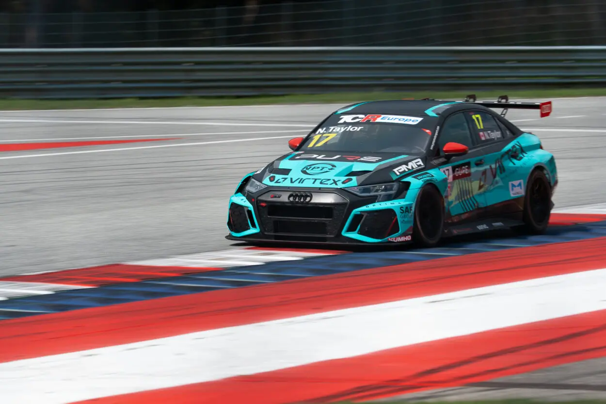 TCR Europe | Red Bull Ring 2025, Taylor: “Il primo podio internazionale è un grande traguardo per la mia carriera. Weekend positivo per me e il team”