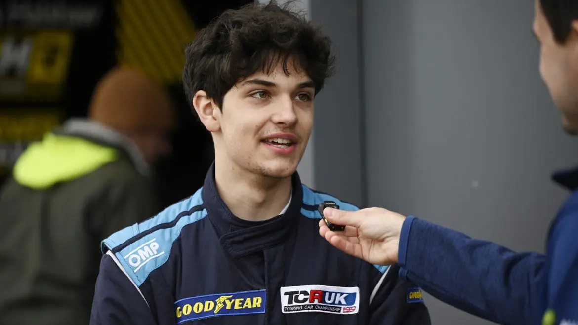 TCR UK | Harry Bloor passa a Vannin Motorsport per gli ultimi round, dopo l’incendio nella sede di Power Maxed Racing