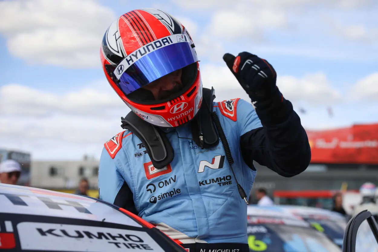 TCR World Tour | Tailem Bend 2025, Michelisz: “Senza penalità, Mikel avrebbe meritato la vittoria. Doppietta fantastica che ha mostrato la forza di Hyundai”