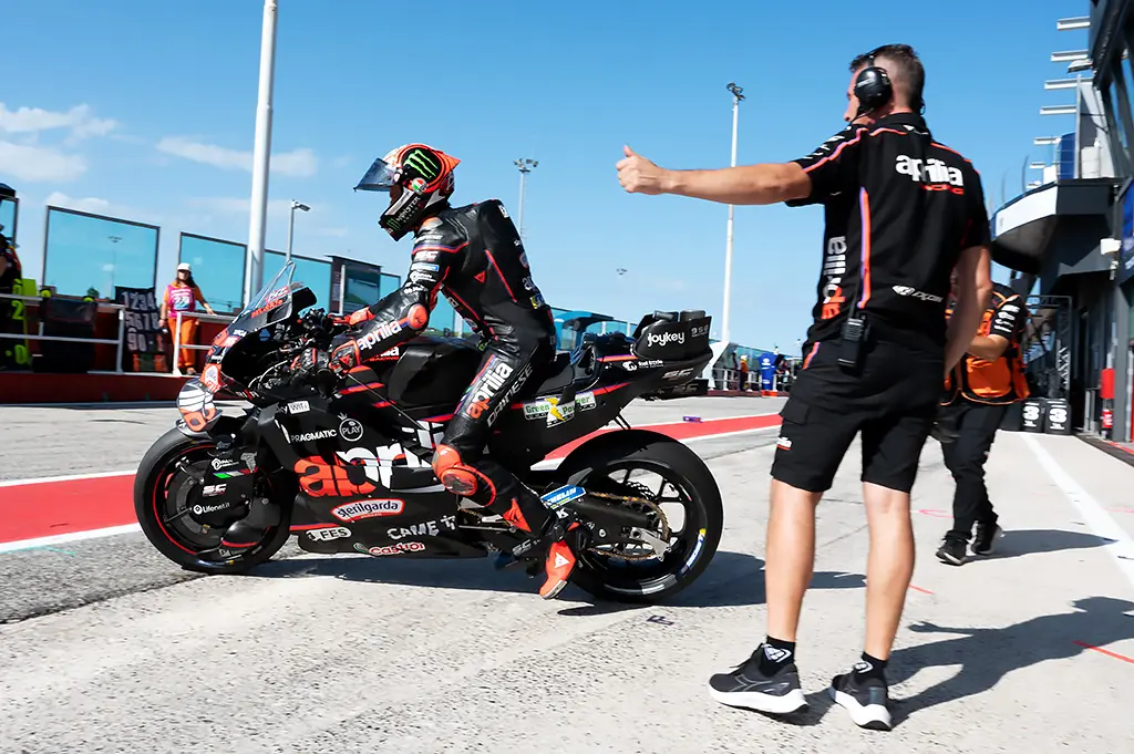 MotoGP | GP San Marino 2025, qualifiche: Bezzecchi in pole a casa sua, magico Quartararo (3°). Marc Marquez in seconda fila, 8° Bagnaia