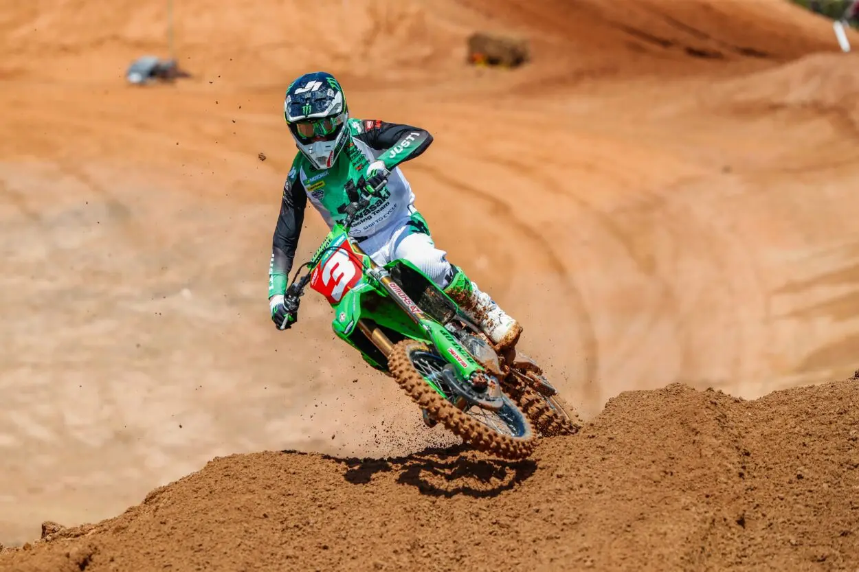 MXGP | GP Australia 2025: Coenen vince l’unica manche disputata, Febvre è di nuovo campione dopo dieci anni!