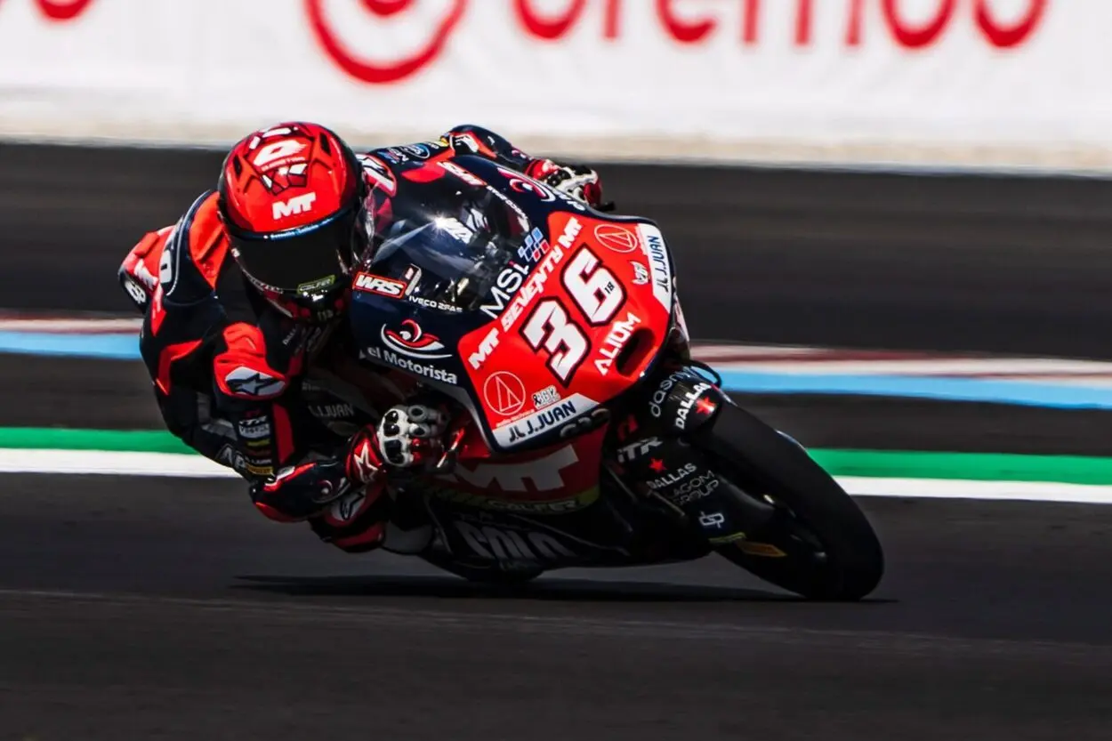 Moto3 | GP Catalogna 2025, FP2: Ángel Piqueras chiude in testa l’ultima libera