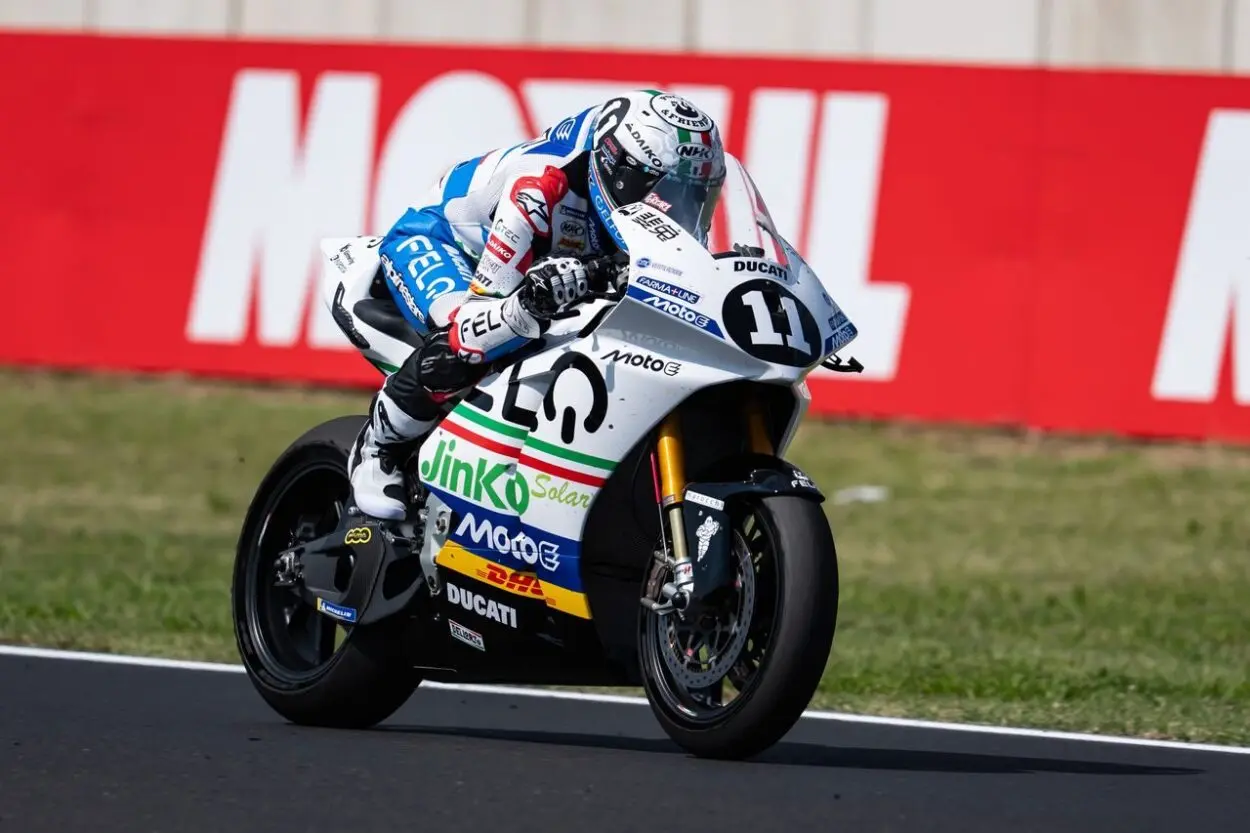MotoE | GP San Marino 2025, Gara 2: Matteo Ferrari torna a vincere a Misano e rimane in corsa per il titolo