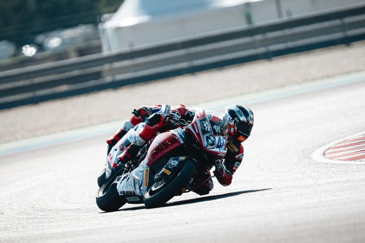 SSP | Round Aragona 2025, Superpole: Mattia Casadei firma la pole position sulla MV Agusta