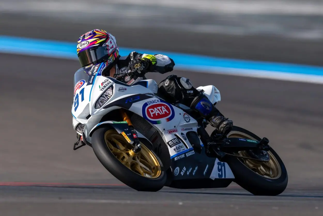 SSP300 | Round Aragona 2025, Superpole: Matteo Vannucci conquista la pole su Thompson e Fernández