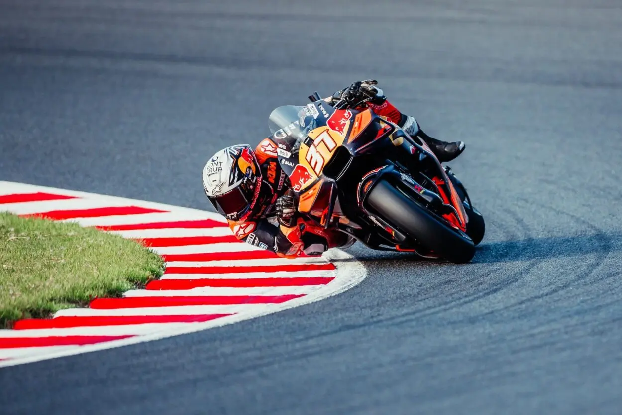MotoGP | GP Giappone 2025, FP2: Pedro Acosta il più veloce prima delle qualifiche, sorpresa Ogura