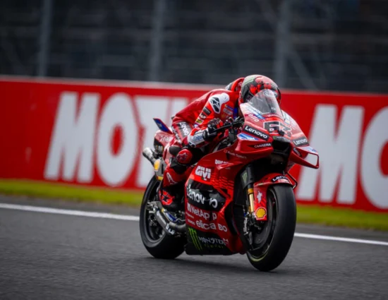 MotoGP | GP Giappone 2025, Qualifiche: Francesco Bagnaia risponde alle critiche e conquista la pole a Motegi