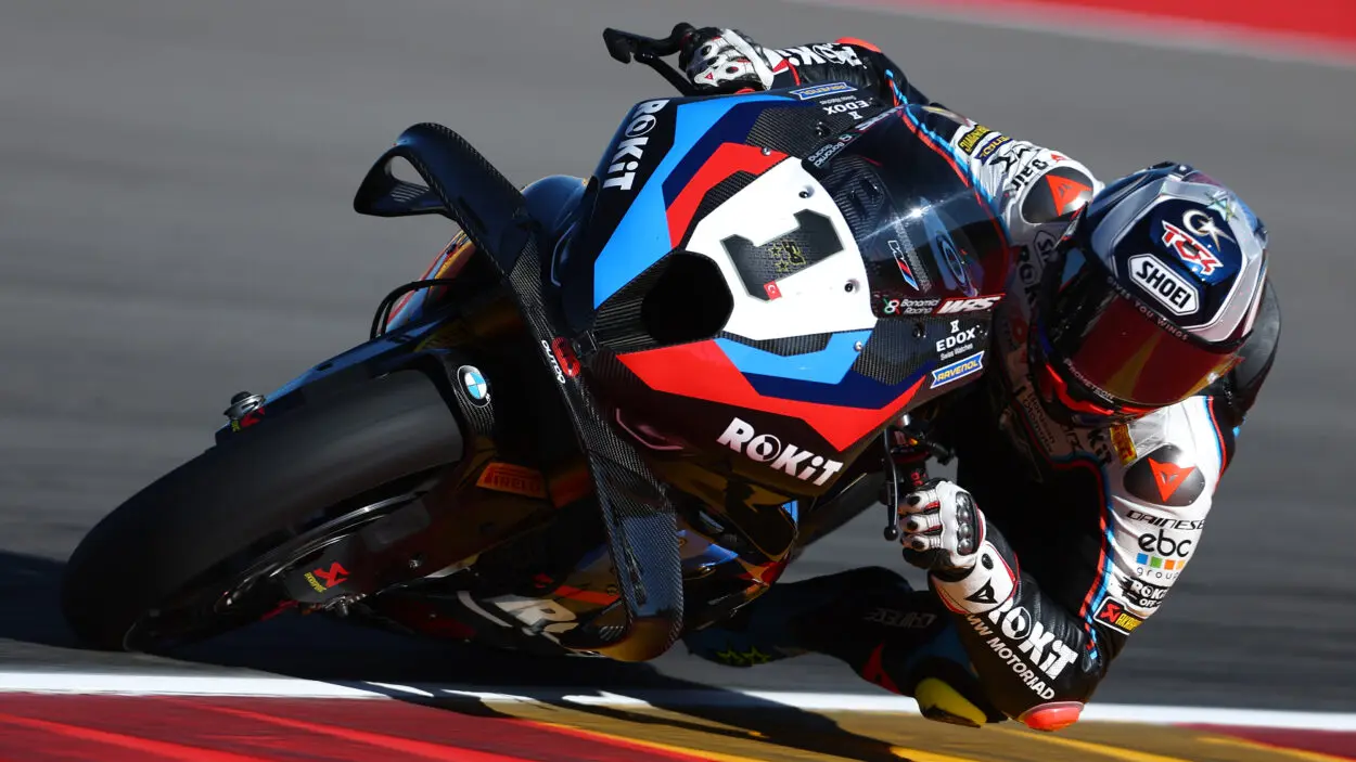 SBK | Round Aragona 2025, gara-1: Razgatlioğlu piega Bulega e fa di nuovo 13!