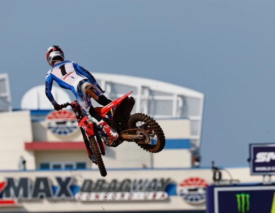 SuperMotocross | Jett Lawrence domina il playoff di Concord prima della pioggia