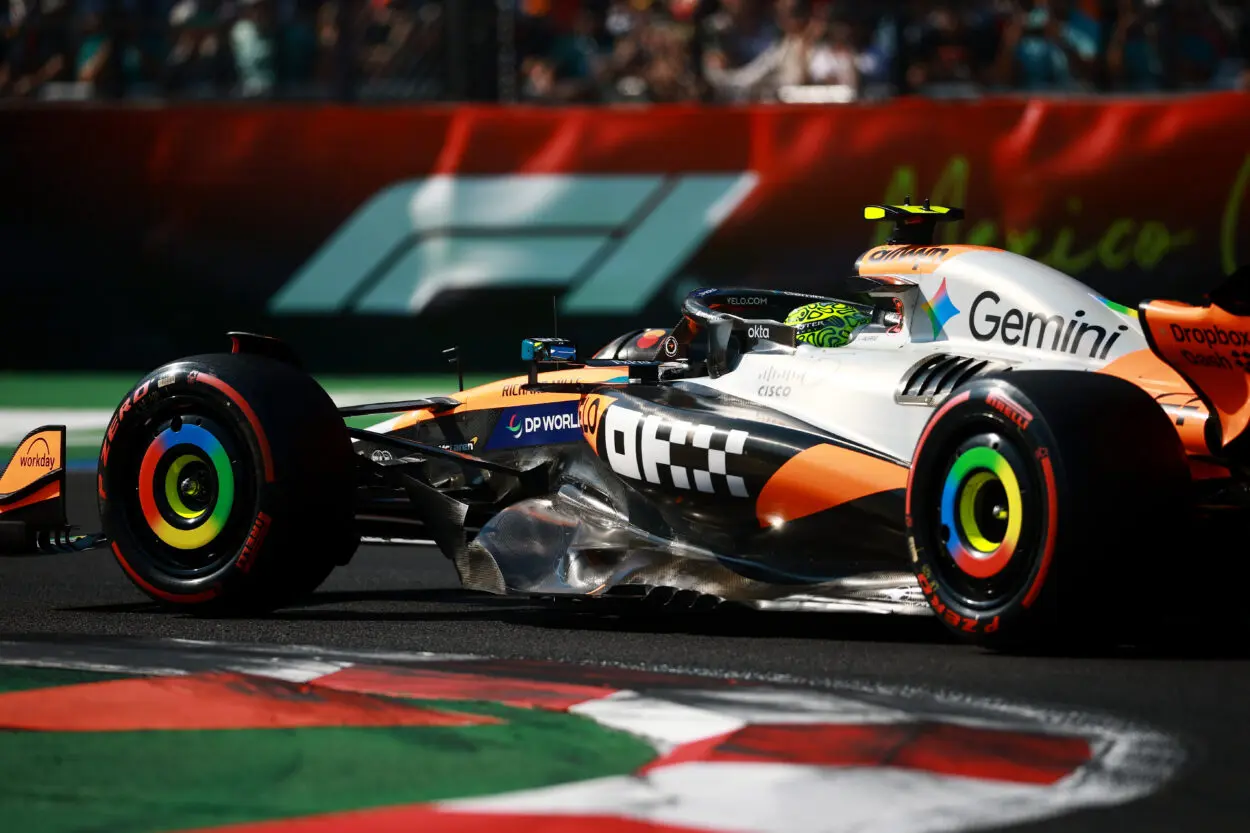F1 | GP Città del Messico 2025, qualifiche: Norris Pole spaziale davanti alle Ferrari di Leclerc e Hamilton. Verstappen 5°, Piastri solo 8° (ma partirà 7°)