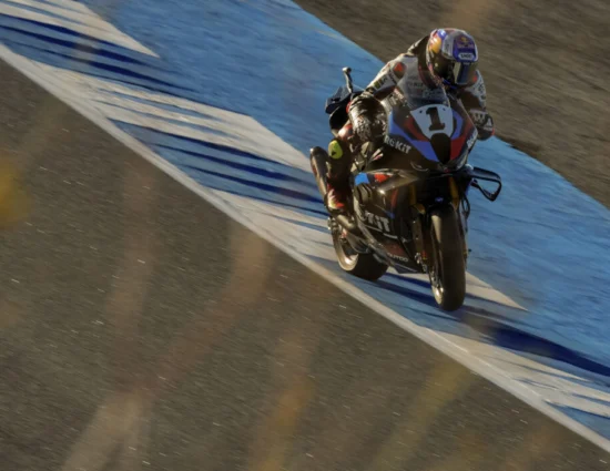 SBK | Round Estoril 2025, FP3: Razgatlıoğlu torna al comando, Bulega 5° a quattro decimi