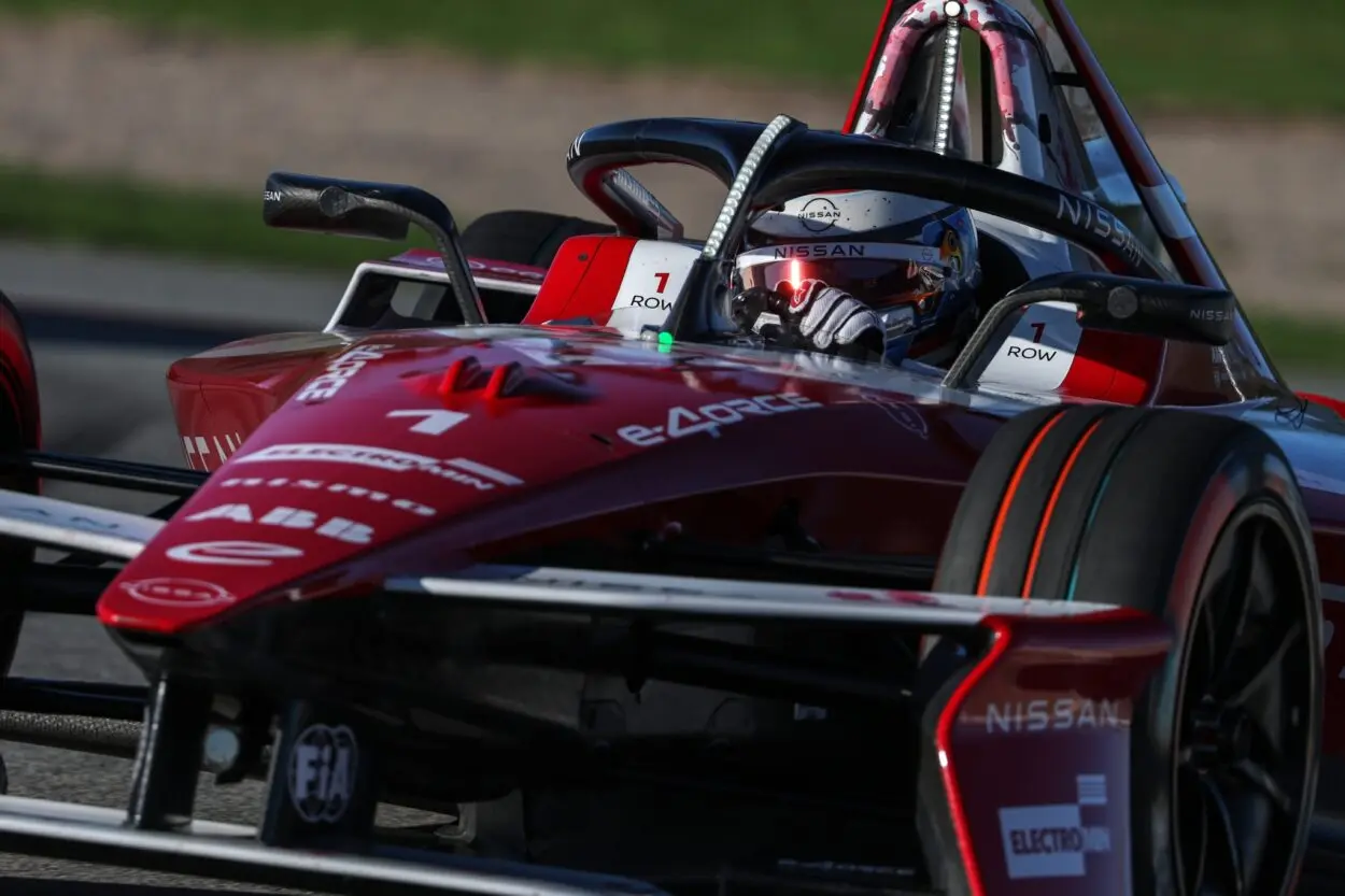 Formula E | Valencia Test 2025: Oliver Rowland firma il miglior tempo nell’ultima giornata