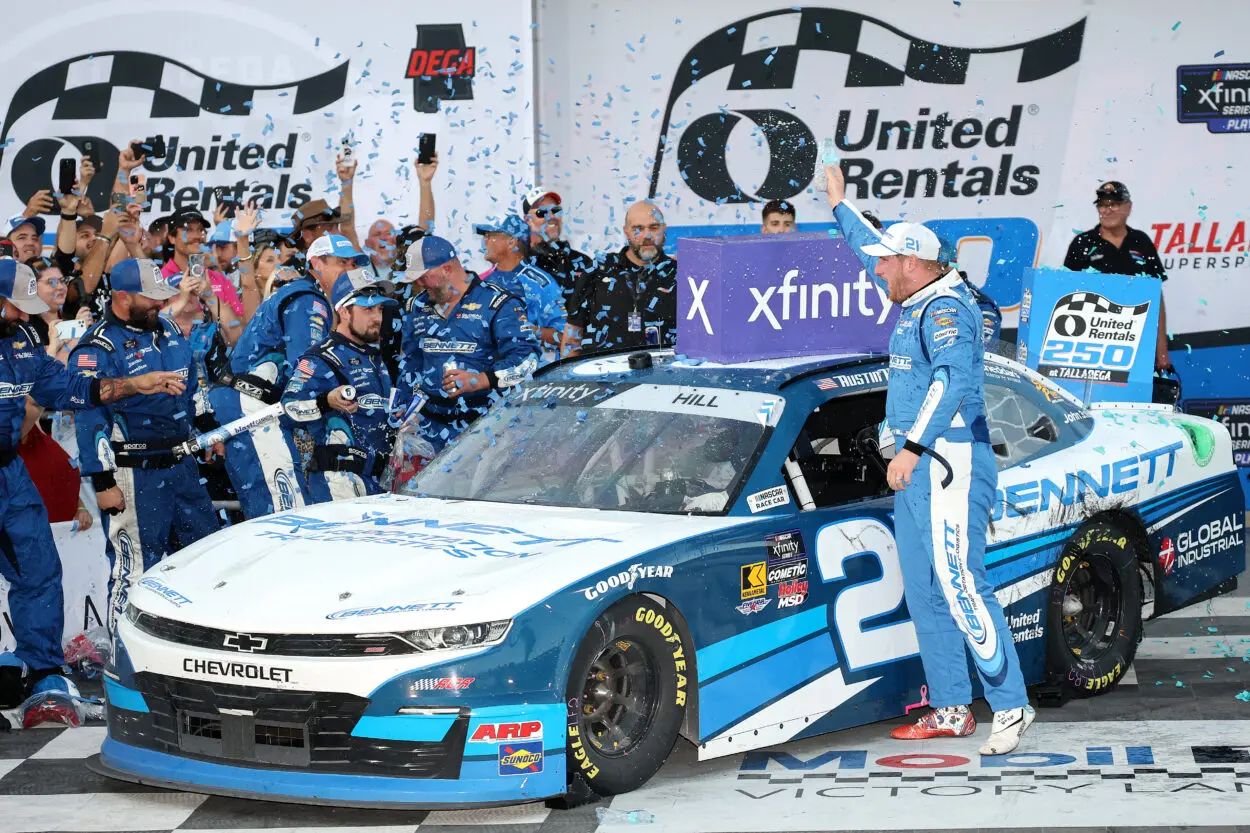 NASCAR | Xfinity Series, Talladega #2 2025: Hill bissa il successo in Alabama