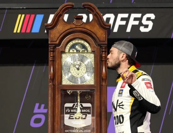 NASCAR | Xfinity Series, Martinsville #2 2025: prima vittoria in carriera per Taylor Gray!