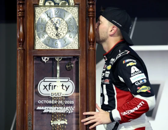 NASCAR | Cup Series, Martinsville #2 2025: Byron vince il duello con Blaney e si qualifica per Phoenix insieme a Larson!