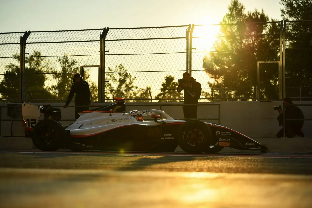 F3 | Test Barcellona 2025: Théophile Nael chiude in testa il Day2