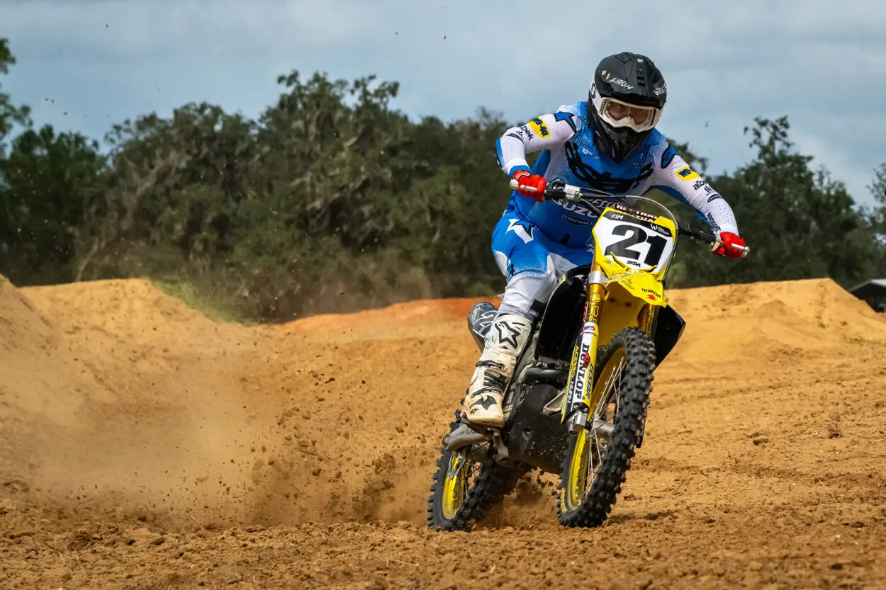 WSX | Ken Roczen e Jason Anderson guideranno le Suzuki del team PMG nel mondiale 2025