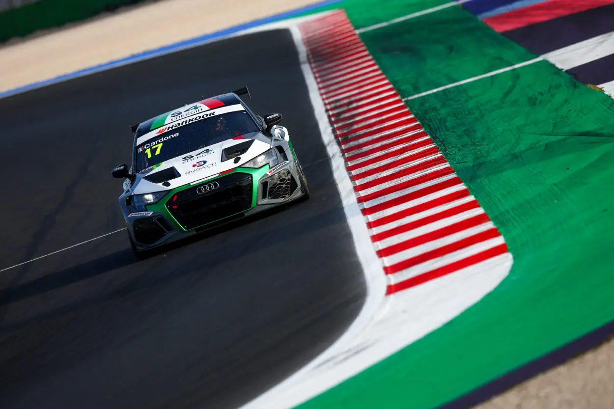 TCR Italy | Misano #2 2025, Cardone: “Una stagione d’esordio un po’ altalenante. Bene a Monza sul podio, ma a Imola e Mugello mi servirà qualche test per migliorare”