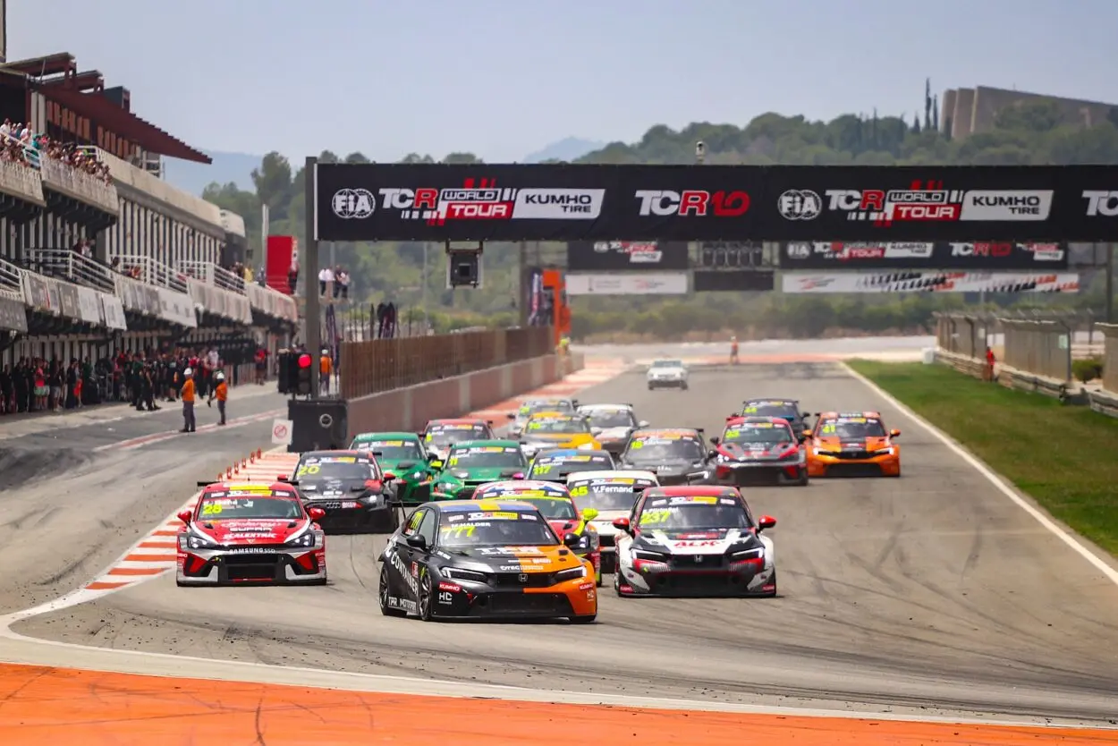 TCR Spain | Rilasciato il calendario 2026: via a Jarama, seconda tappa in Francia, conclusione a Barcellona