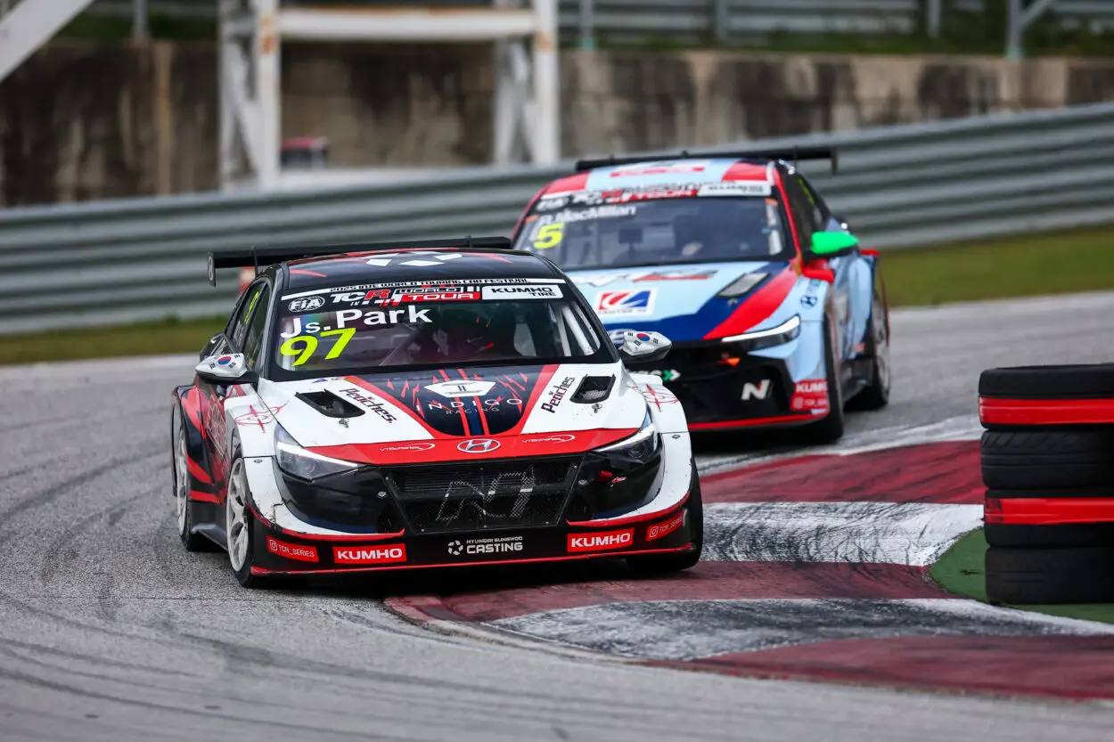 TCR World Tour | Inje 2025, Junesung Park: “Un onore battagliare con i piloti del Mondiale”