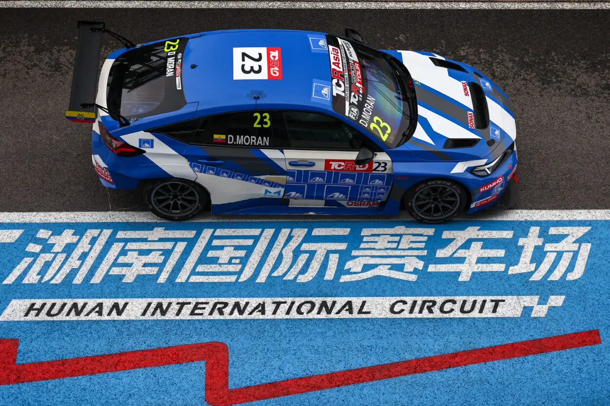 TCR Asia | Zhuzhou 2025: Penalità in griglia per Diego Morán dopo la violazione nelle FP2