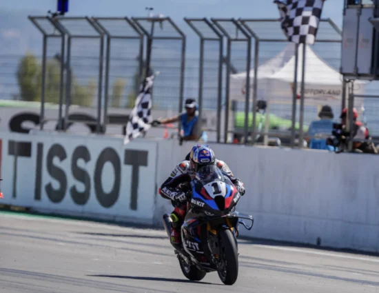 SBK | Round Estoril 2025, FP1: Razgatlıoğlu apre il weekend con il miglior tempo, Bulega in scia