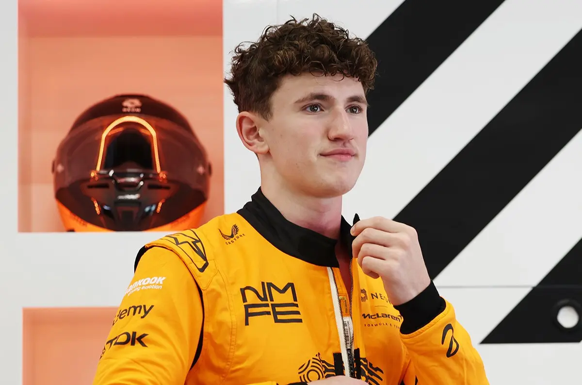 F2 | Alex Dunne lascia con effetto immediato il McLaren Driver Development Programme