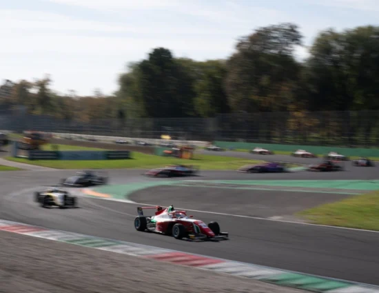 E4 | Monza 2025: Kean Nakamura-Berta firma la tripletta perfetta e conquista il titolo di campione