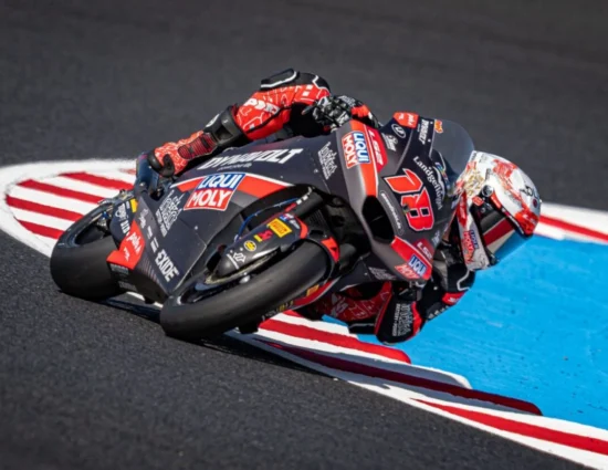 Moto2 | GP Indonesia 2025, Practice: González imprendibile a Mandalika, Arbolino in top 5