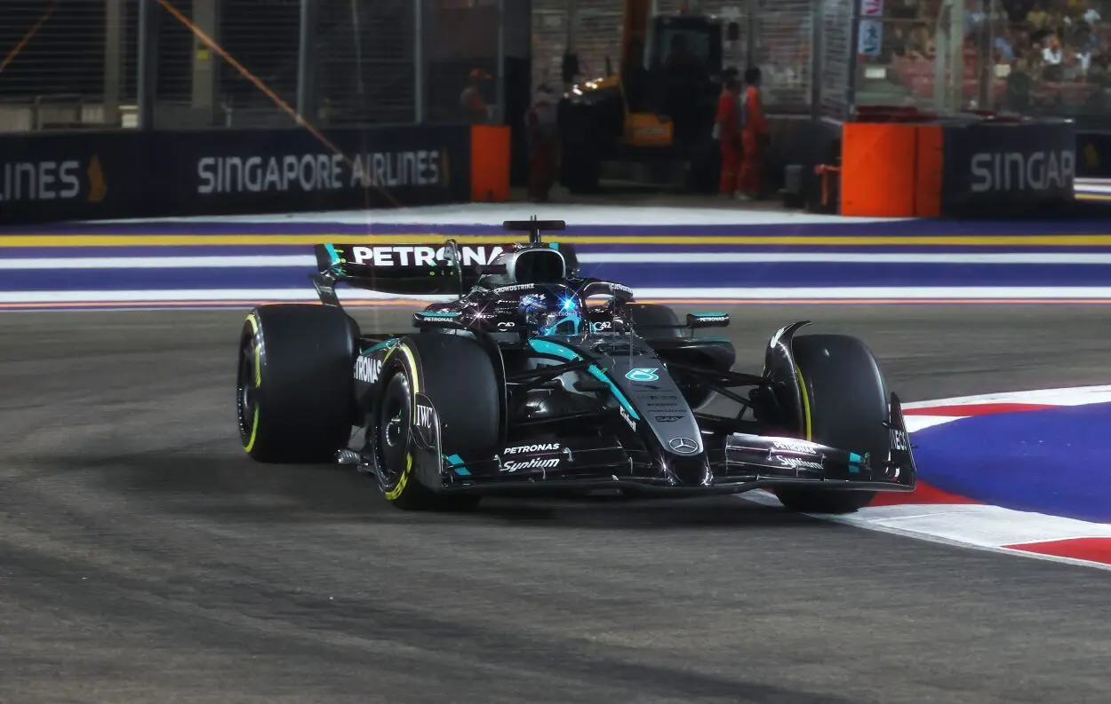 F1 | GP Singapore 2025, qualifiche: Russell Pole spaziale su Verstappen e Piastri. Hamilton 6°, Leclerc 7°