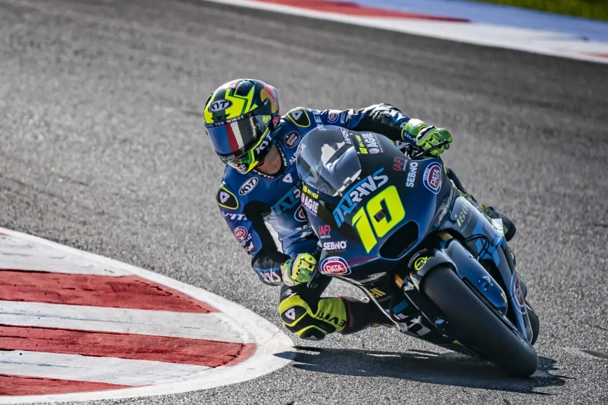 Moto2 | GP Indonesia 2025: Diogo Moreira vince davanti a González, Canet stupisce 4°