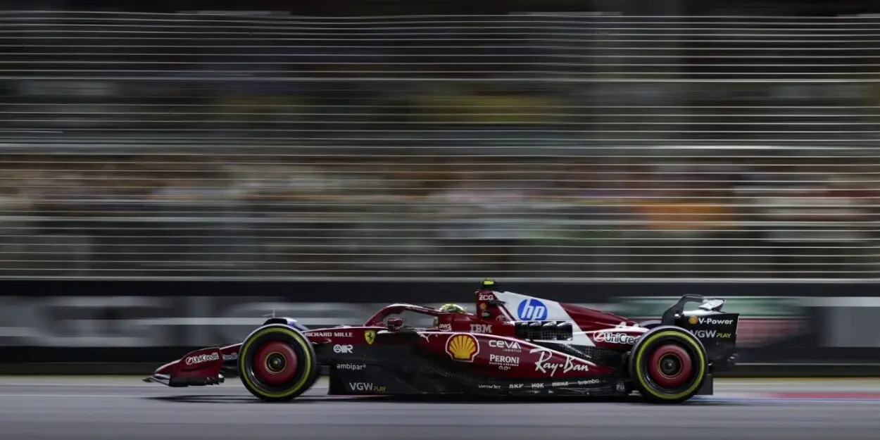 F1 | GP Singapore 2025, cinque secondi di penalità a Hamilton per Track Limits. Alonso sale al 7° posto
