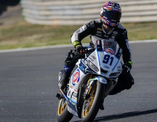 SSP300 | Round Estoril 2025, Gara 1: seconda vittoria consecutiva di Matteo Vannucci